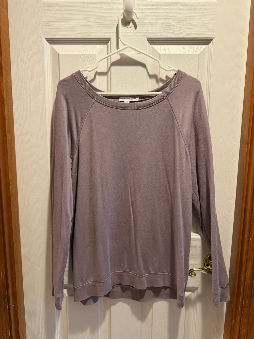 Threads 4 Thought Lavender Long Sleeve Raglan Pullover